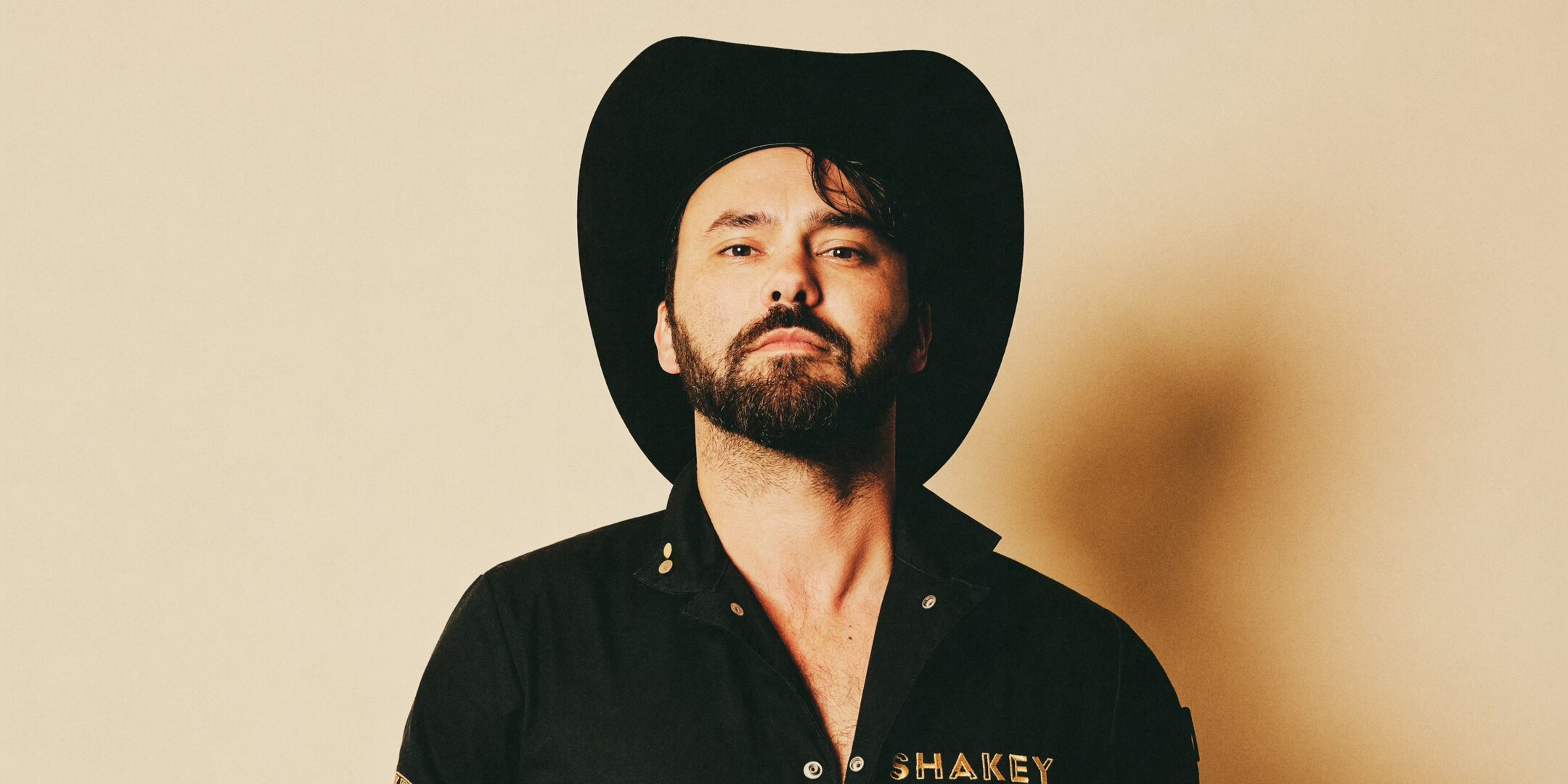 SHAKEY GRAVES solo live at The Castle Theatre